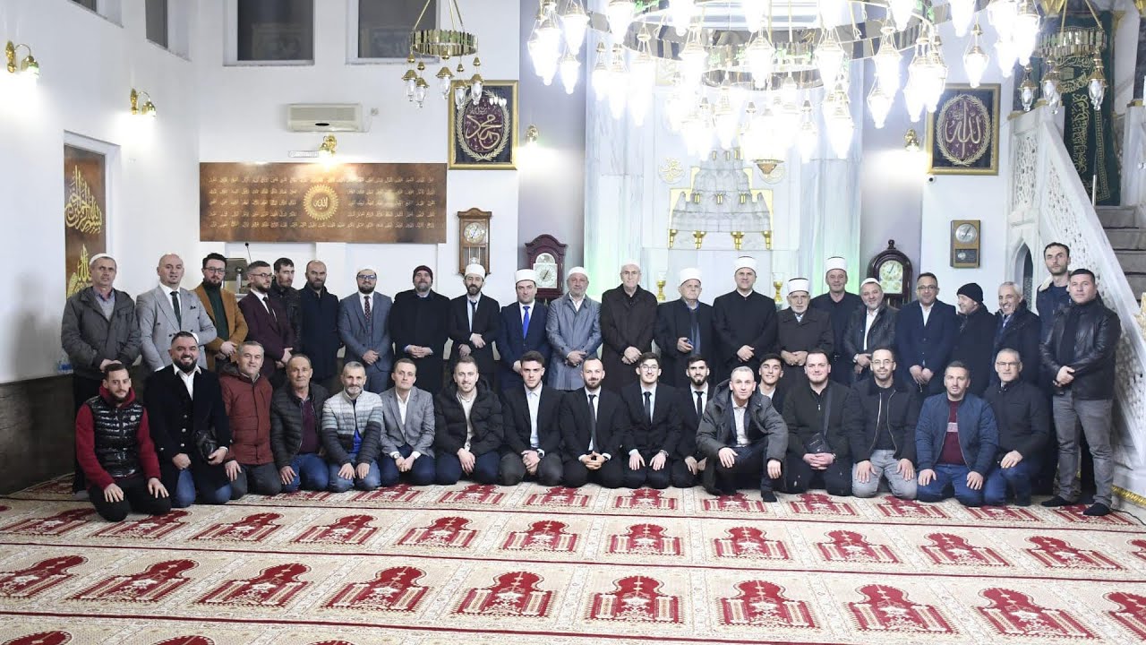 Manifestim fetar me rastin e Natës së Israsë dhe Miraxhit në Xhaminë Muharemçe - Tetovë