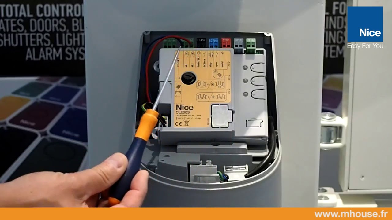 1. Branchement de la batterie de secours