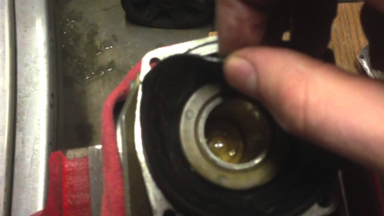 1982 Kawasaki kz750 bobber (TWIN carburetor cleaning 