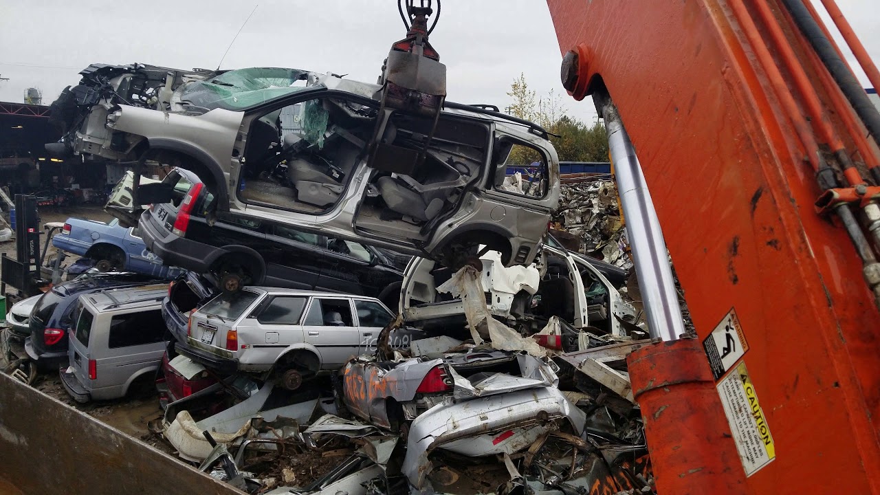 Car Crusher crushing cars