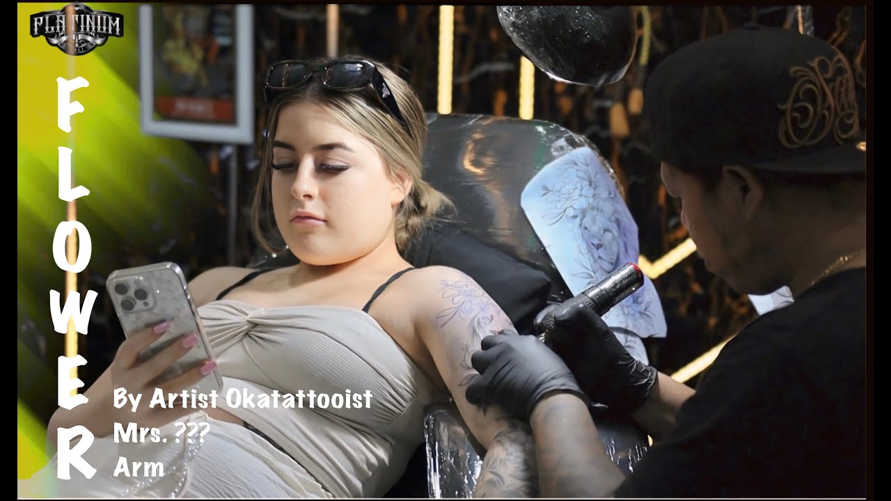 LOOKS BEAUTIFUL WITH A FLOWERS TATTOO ON THE ARM🥰😍 || BY ARTIST OKATATTOOIST