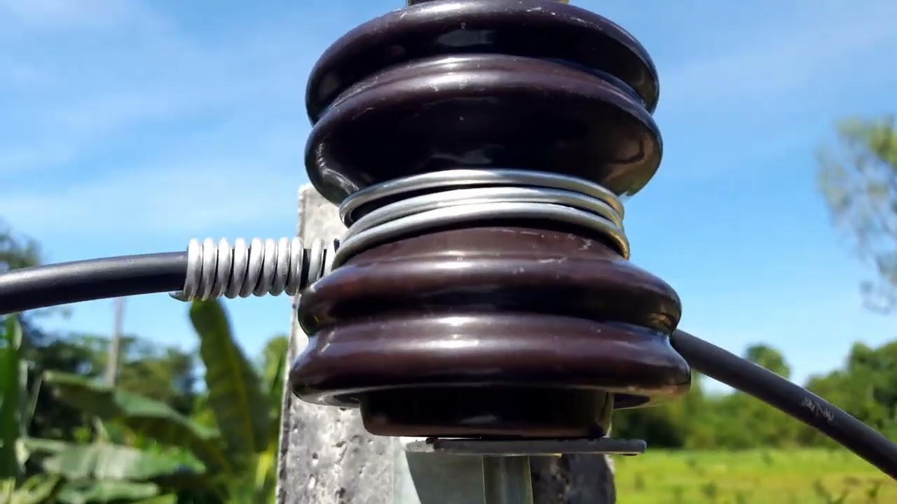 ปักเสาไฟฟ้า ดึงสายเมน เข้าบ้าน เข้าสวน การผูกลูกถ้วย ดึงสายให้ตึง