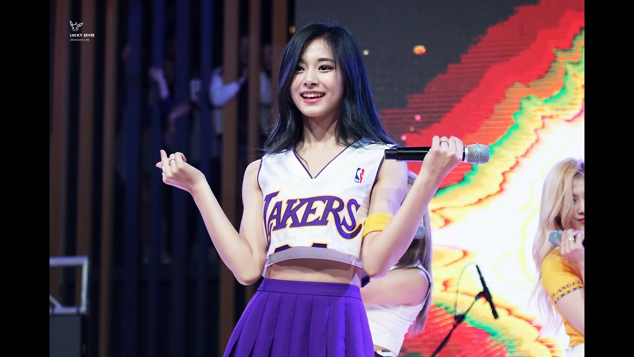 Little Princess CHOU TZUYU- best pictures