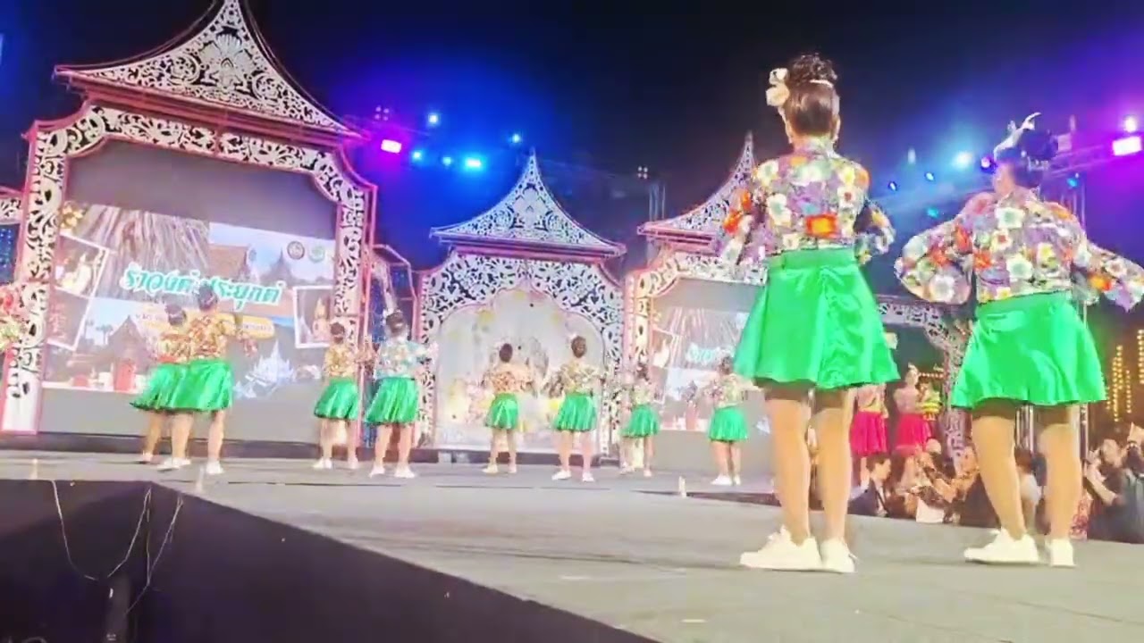ชมรมรักสุขภาพหางดงในการประกวดรำวงประยุกต์