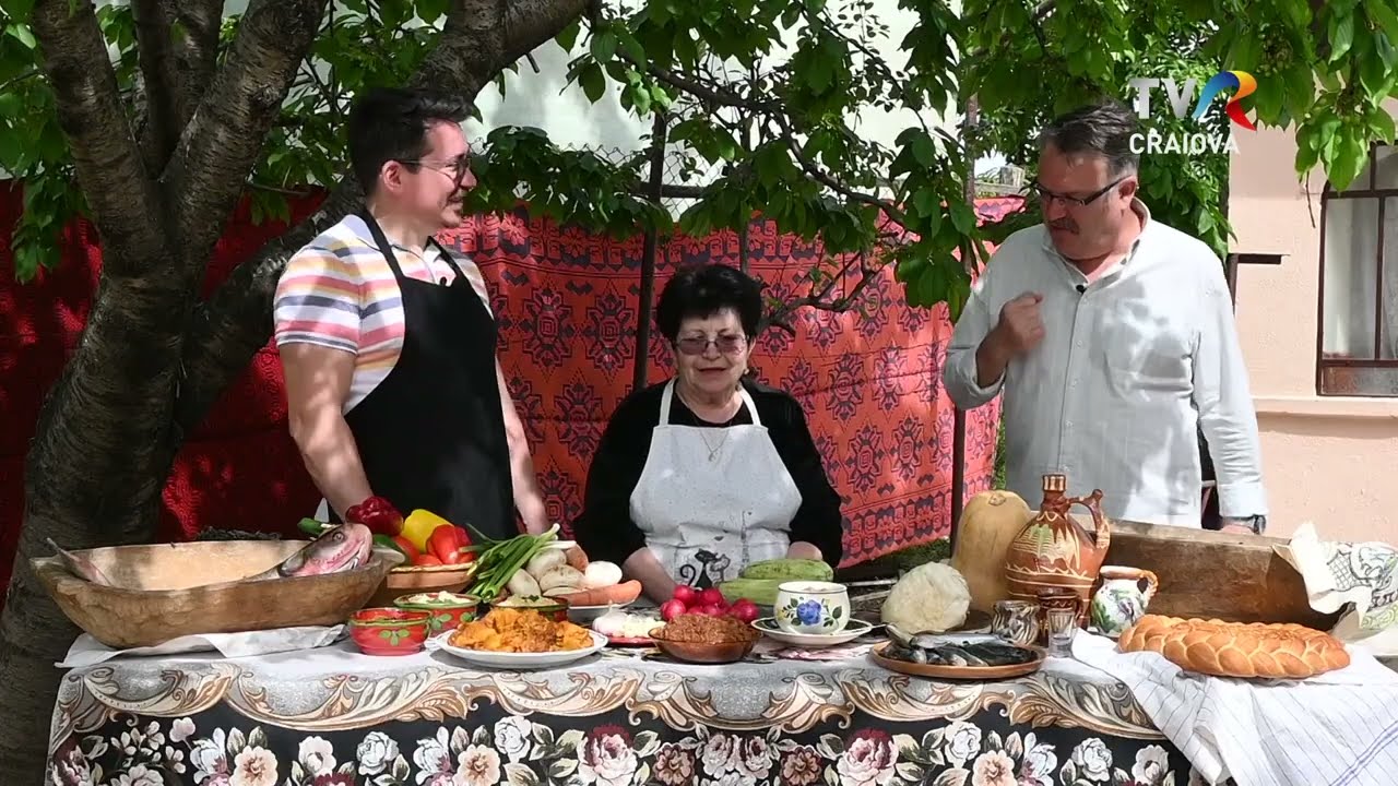 Țăst Show - mâncare de urzici și plăcintă cu mere la Maglavit