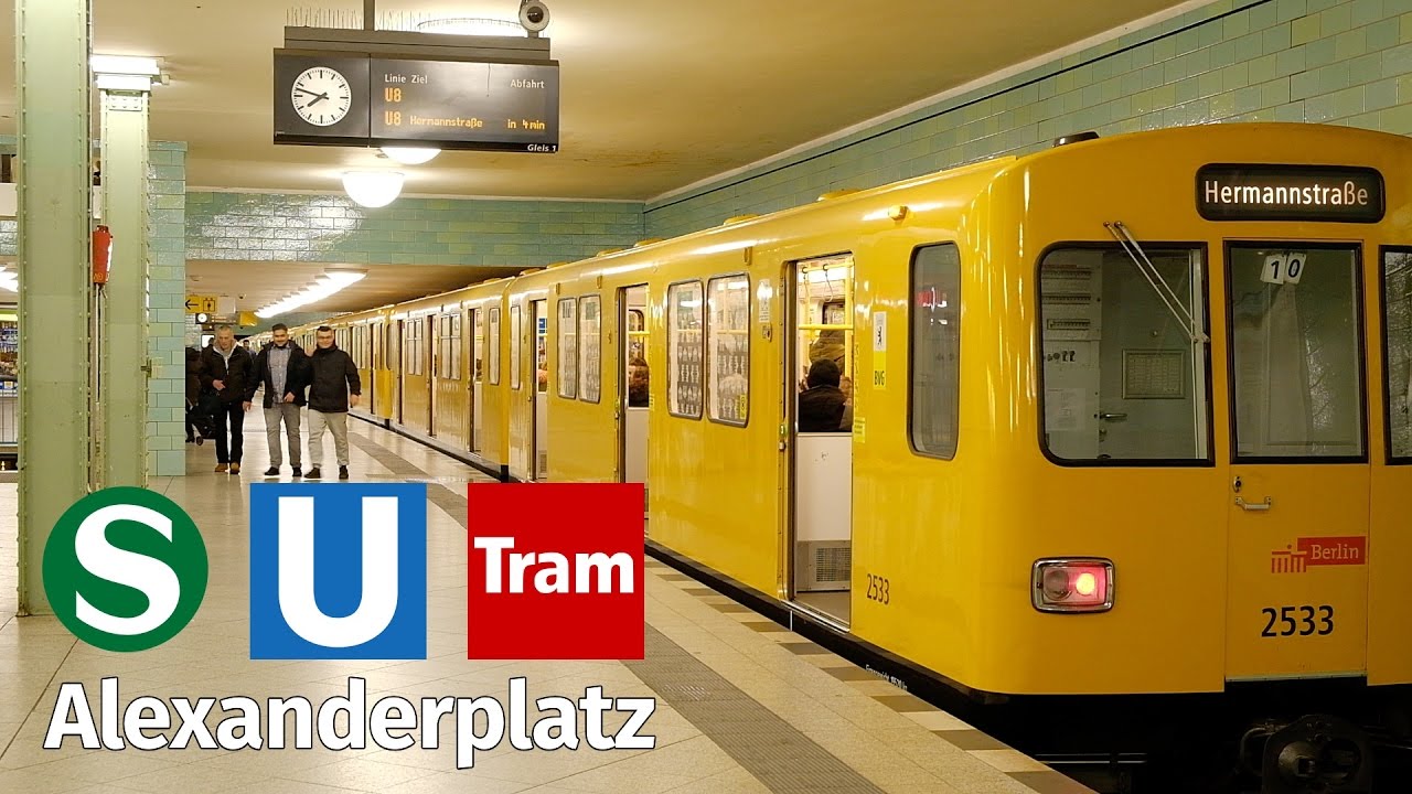 Berlin Alexanderplatz: S-Bahn, Underground, Tram at night