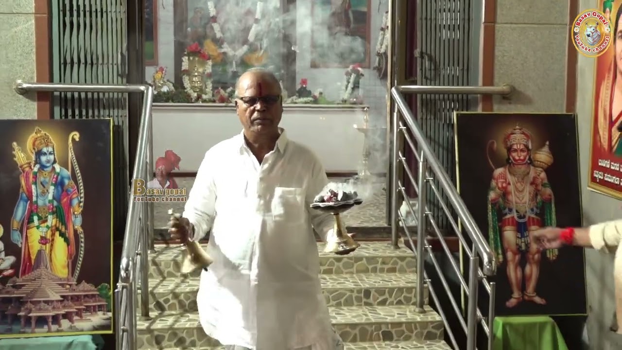 ಬಂಡಿಗಣಿ ಮಠ : ಶ್ರಾವಣ ಸೋಮವಾರ ನಾವಲಗಿ ಎಲ್ಲ ಪಲ್ಲಕ್ಕಿಗಳು ಬಂಡಿಗಣಿ ಮಠಕ್ಕೆ ಆಗಮಿಸಿದ್ದವು 19-08-2024ರಂದು