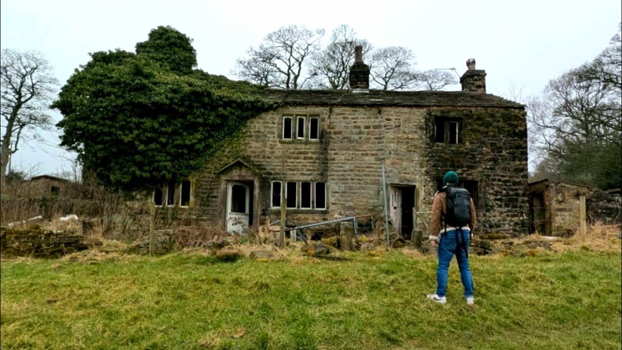 We Found Mr Cox's ABANDONED Fantasy Farm With Everything Left Behind Hidden In  The Countryside 