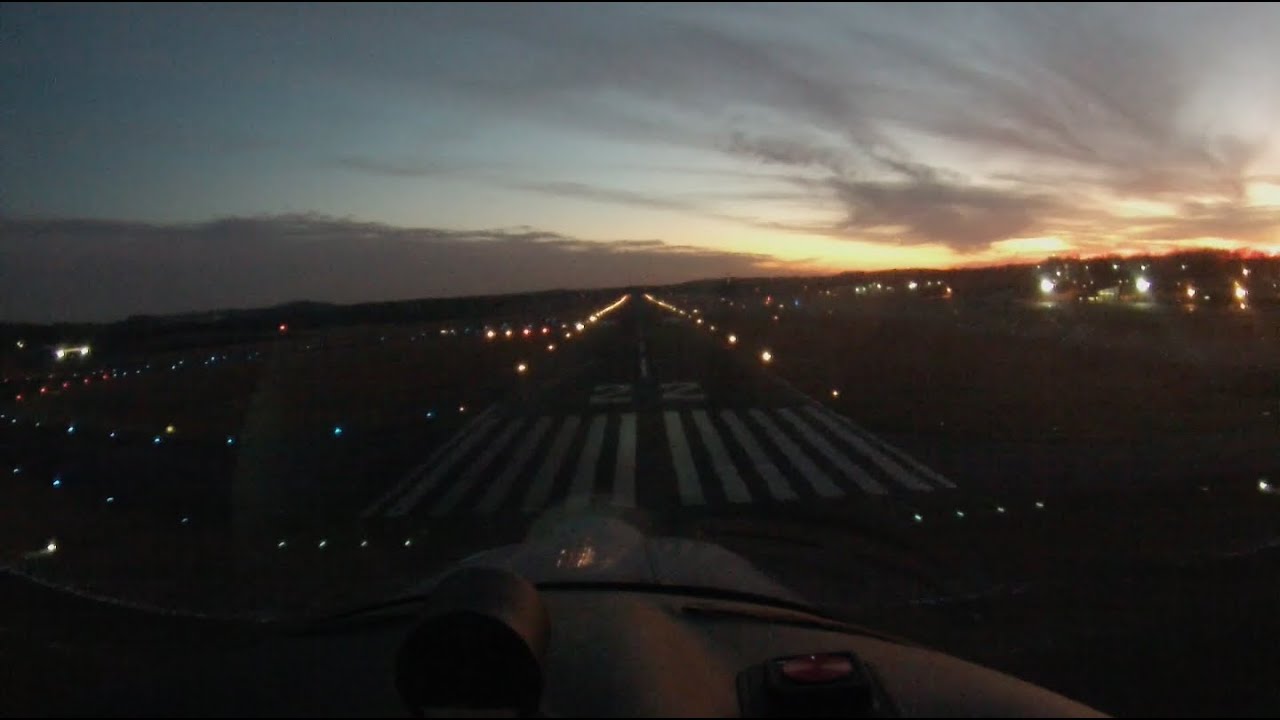 Sunset Cockpit Landing - Lynchburg Regional Airport (KLYH)
