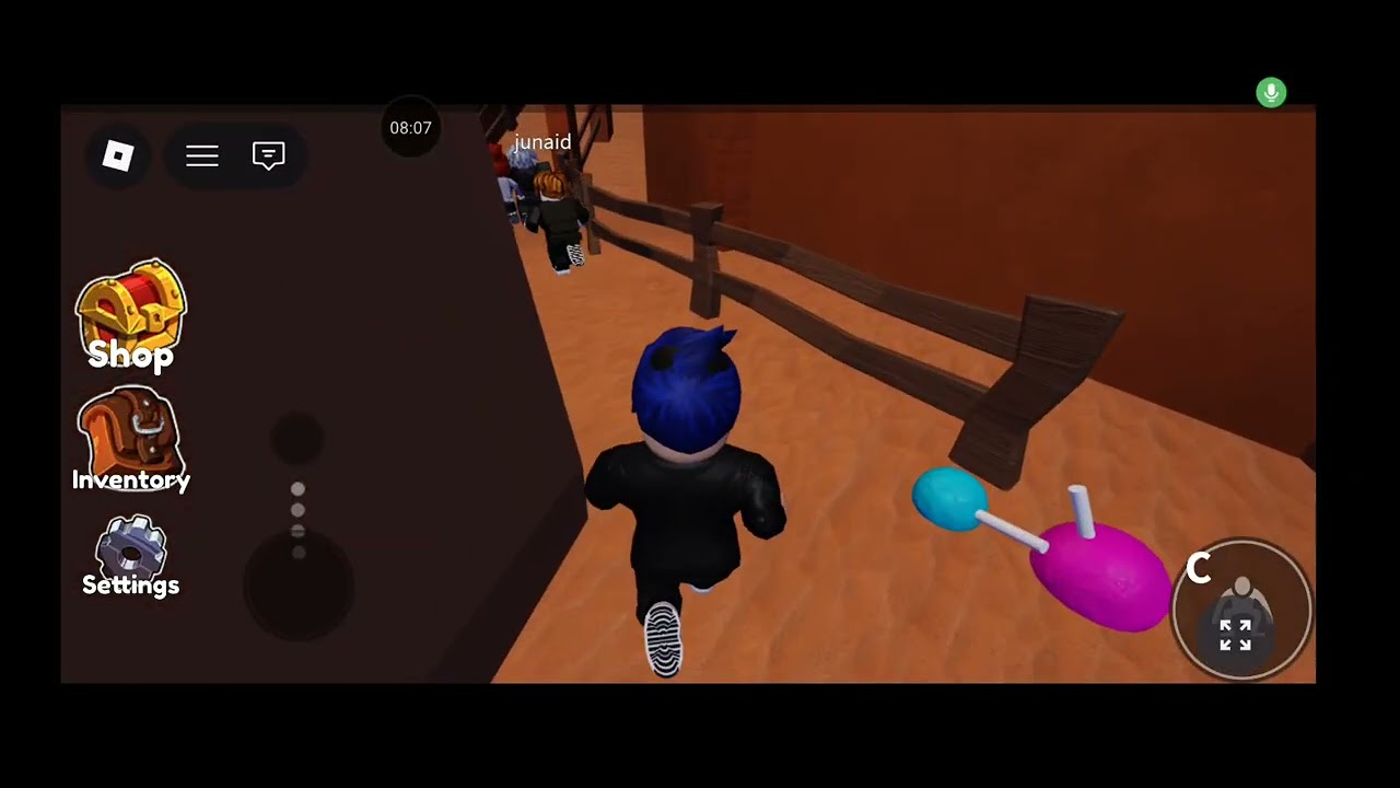 Playing rainbow friends to survive 