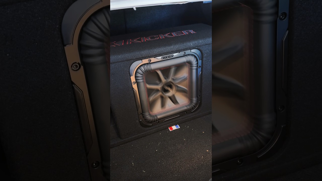 Kicker L7R 10&rdquo; BASS Test