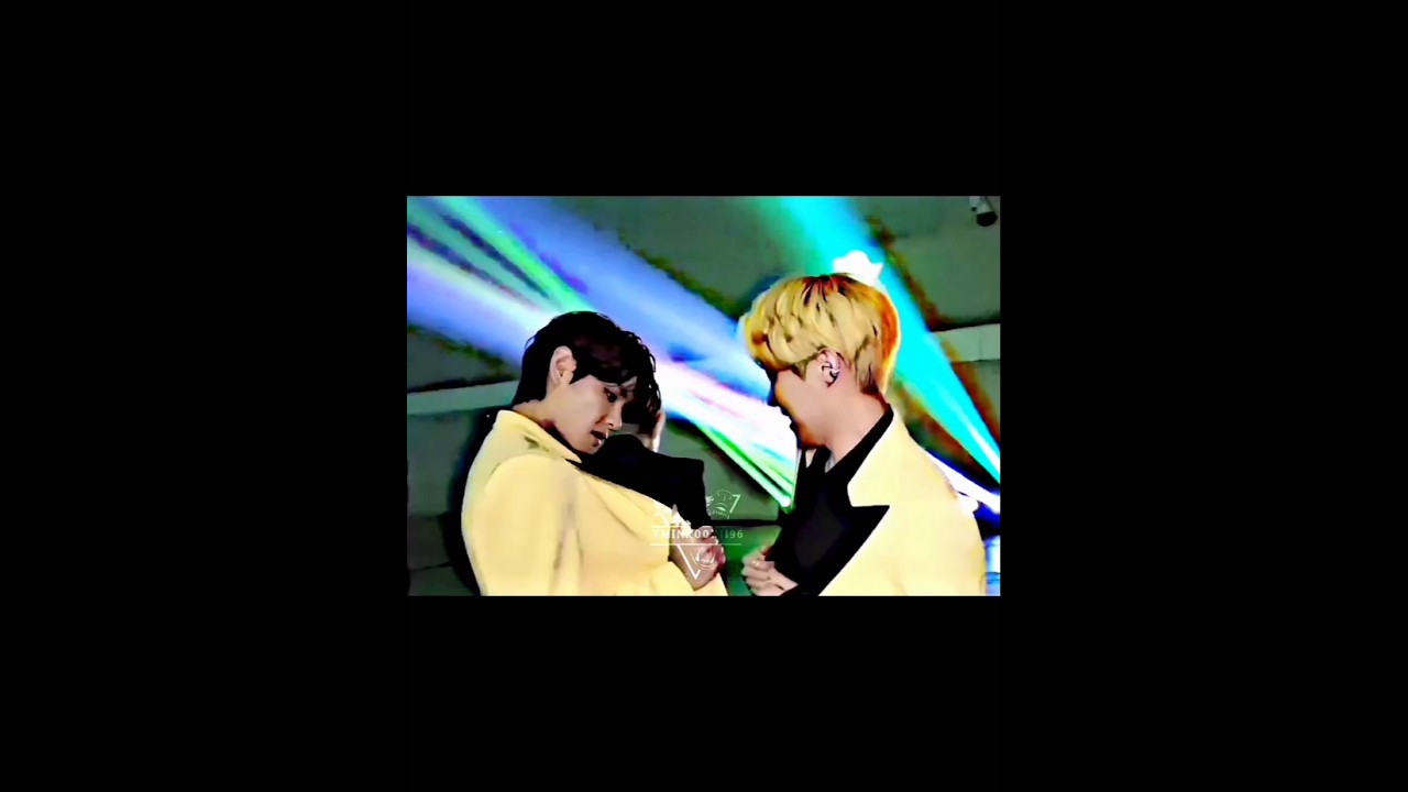 Flirting With Jk It's So Difficult🤭 Taehyung flirting with Jungkook 😁 #taekook #shorts #flirting