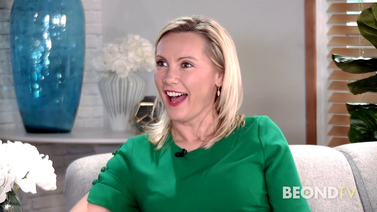 Monika Wiela apperar on Carlos & Lisa KDOC show