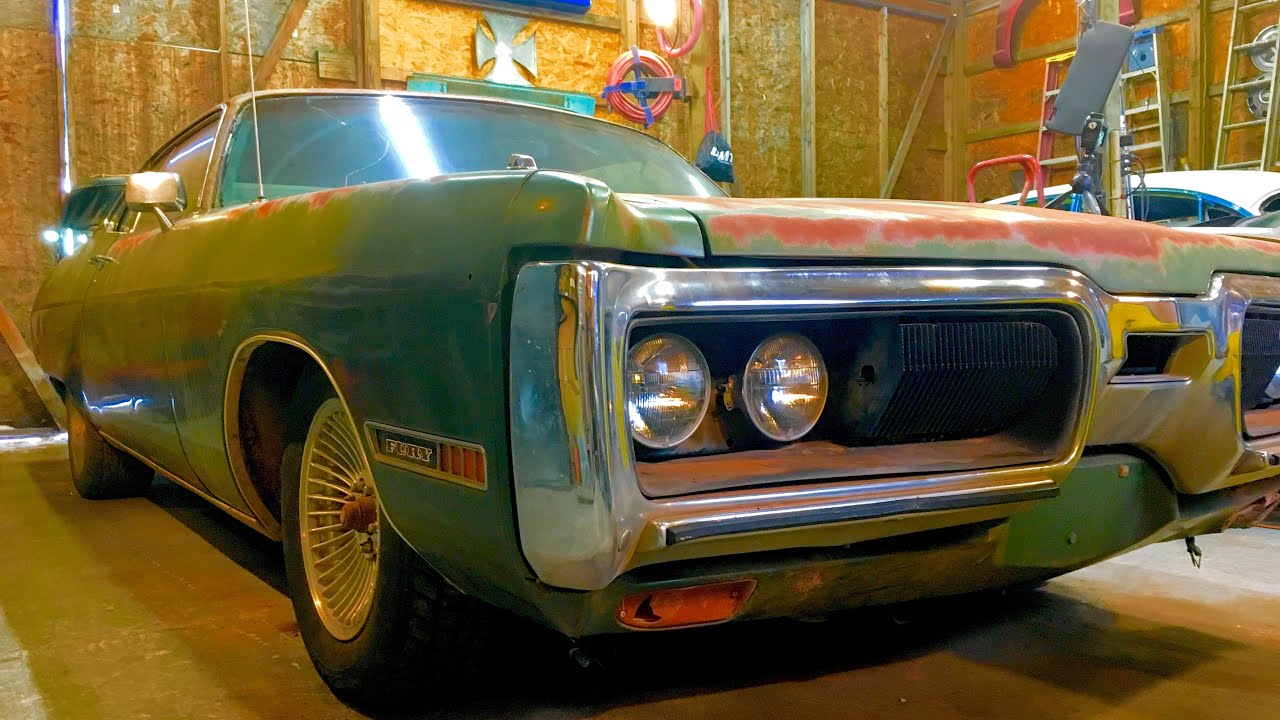 ABANDONED 1972 PLYMOUTH FURY GETS SLAMMED