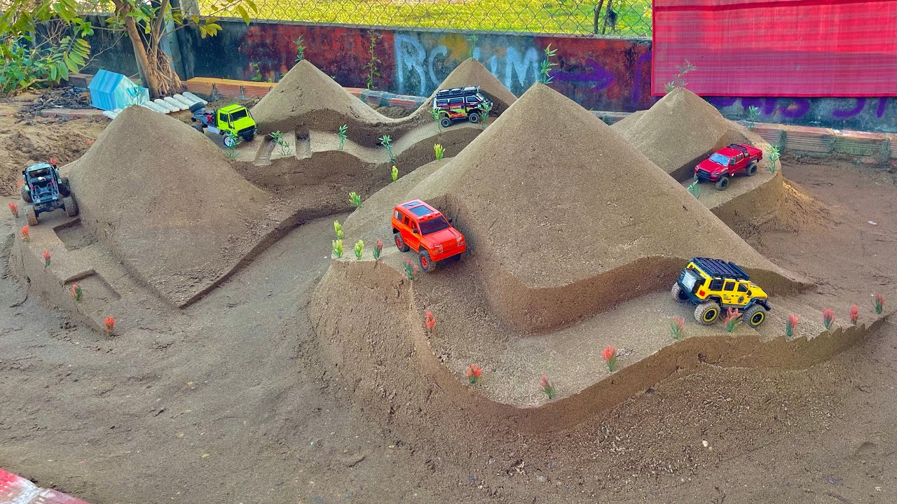 RC Off-Road Mini Cars Battle Across Many Mountains! 🚗🔥 ⛰️