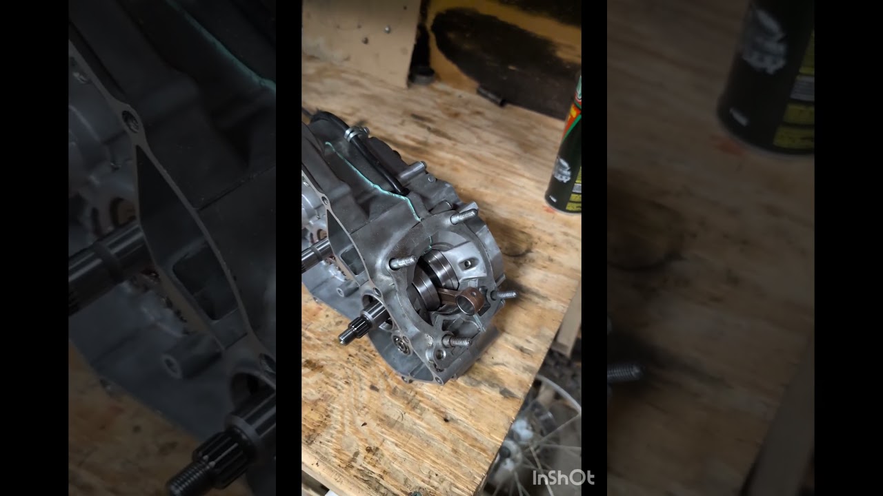 the CR 85 crank is getting rebuilt