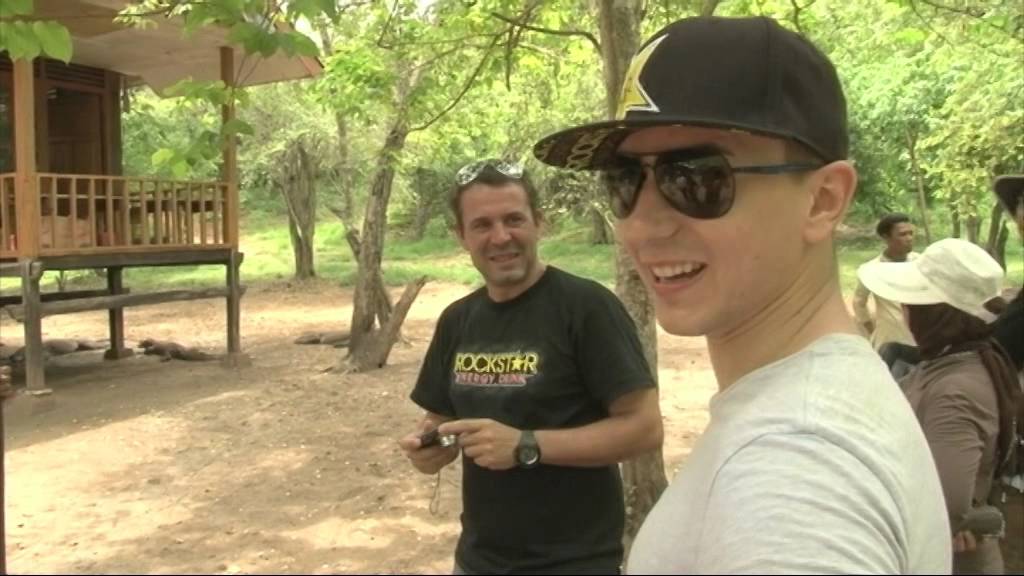 YAMAHA JORGE LORENZO VISIT KOMODO