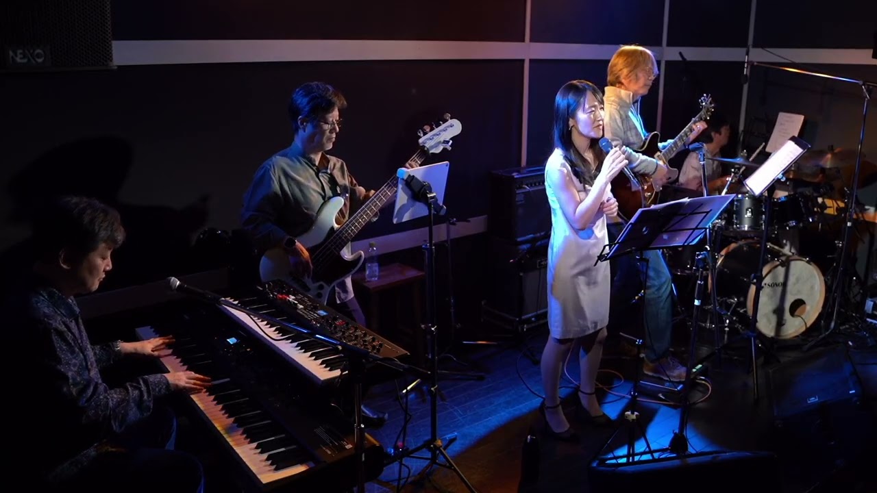 Am I the Same Girl - Swing Out Sister covered by Time To Spare