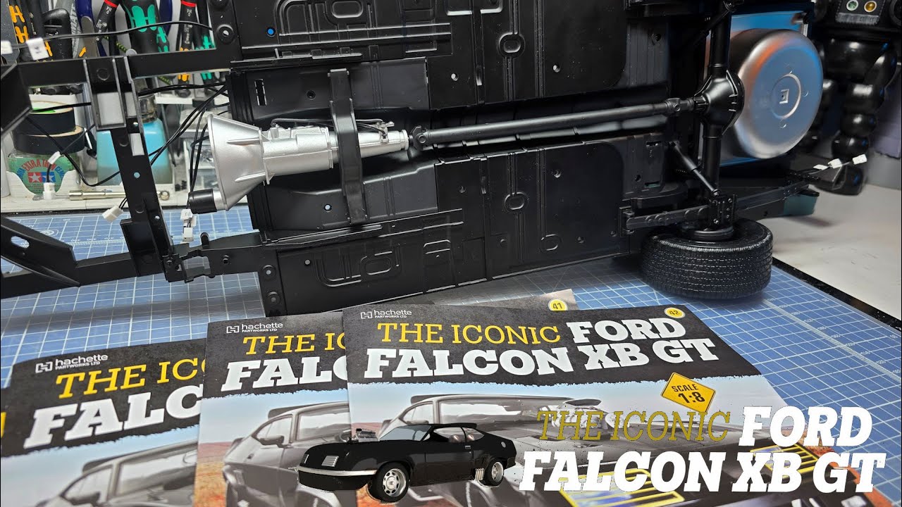 Build the Apocalyptic Mad Max Ford Falcon XB GT - Pack 11 - Stages 39-42