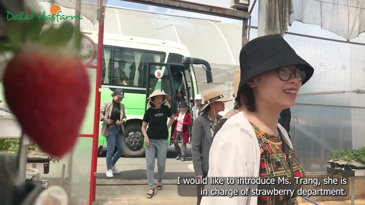 Dalat Hasfarm   Family tour in Dalat   020423