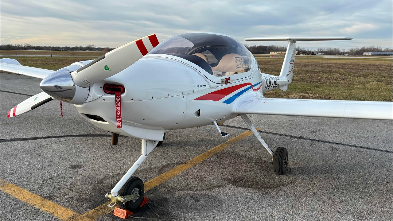 Diamond DA-20 Crosswind Traffic Pattern