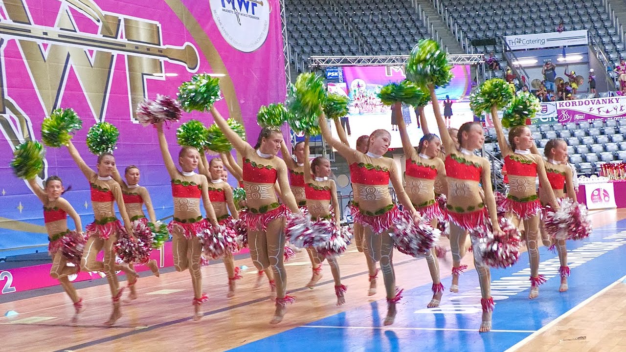 Majorettes A-TEAM Hradec Kralove / defilè Pompon,  Zadar 2023 Majorette World Championship
