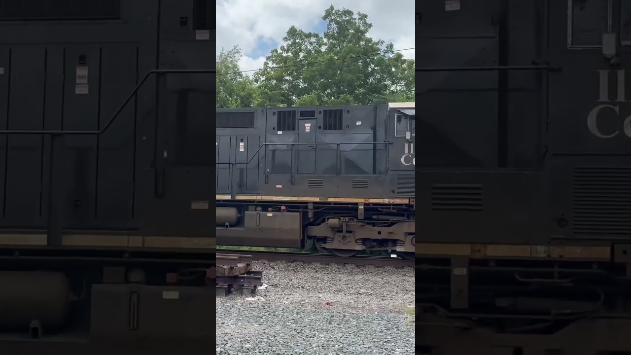 CN 3008 in West Chicago Illinois #jesus #cassscenicrailroad #railfanusa #railfan