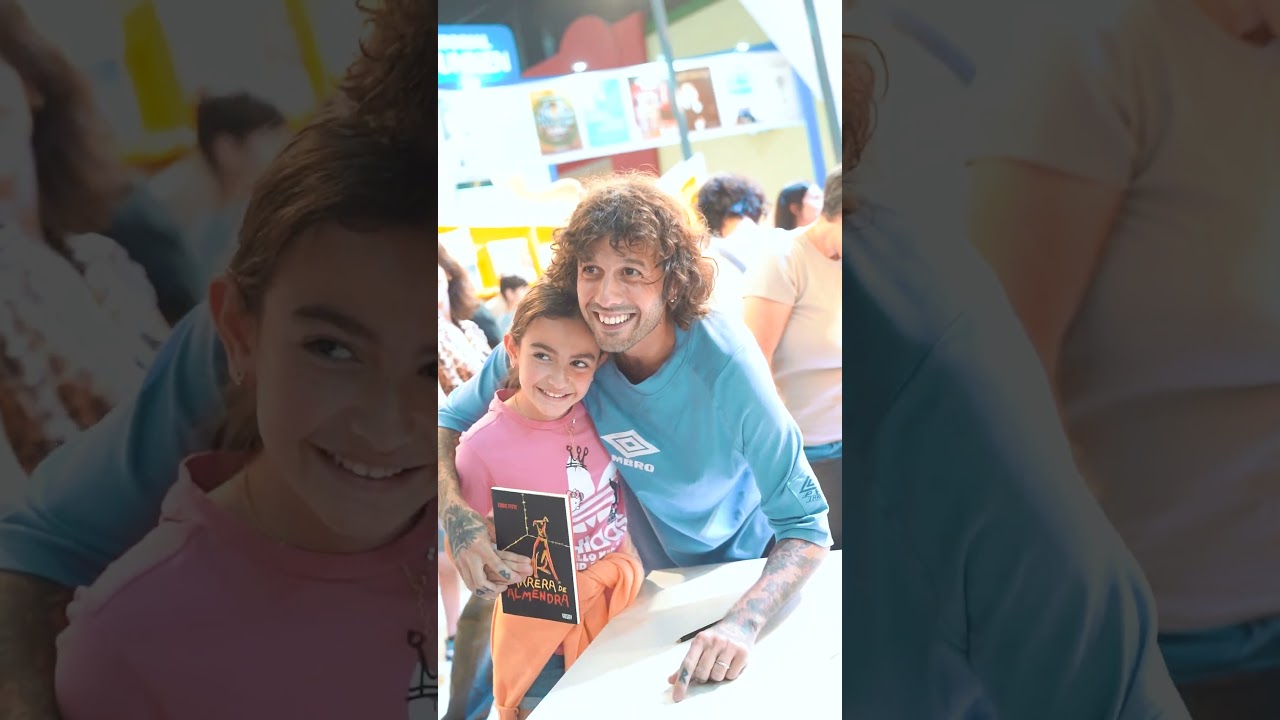 Presentaci&oacute;n La carrera de Almendra Feria del Libro -Eddie Fitte