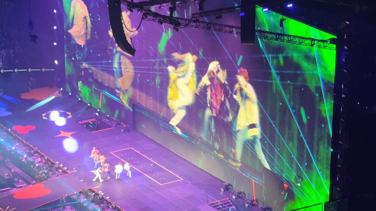 BTS - I Need U/Save Me Live (Day 1) - PTD on Stage @ SoFi Stadium - 11/27/21 - 4K