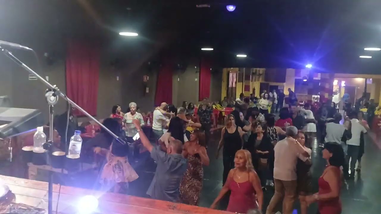 BAILÃO DOMINGUEIRA - CAUVIC DANÇAS #FORROZAO #PIAUDOFORRO @GinoDosTecladosOficial 