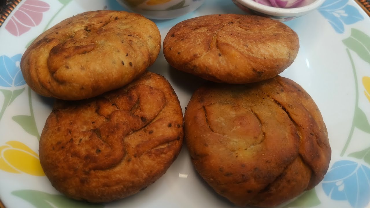 “Matar kachodi… bachpan ke swaad ke naam 💚”#MatarKachodi #BachpanKiYaadein @Foodmoodbynisha 