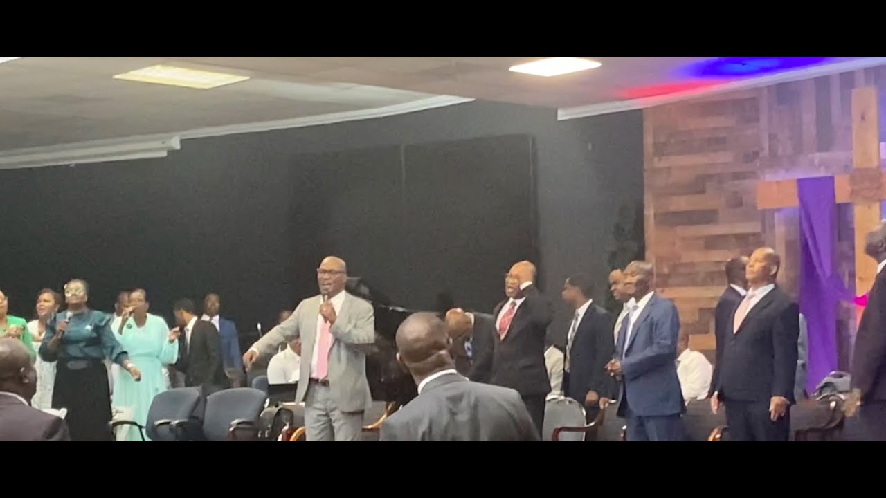 Bro. Armstrong Beauzil - Sekle Lavi m Segne (Lyric Video)