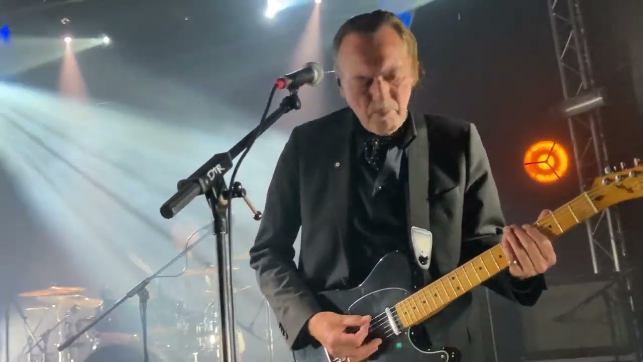 Mecano Un-Ltd - Permanent Revolt (19.09.25) Live@Pit Dog , Lorient 