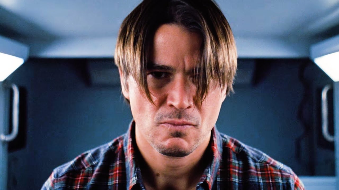 顶级杀神看个演唱会，却发现警察包围了全场，本以为是反恐演习，结果发现目标竟是自己！一口气看完《陷阱》