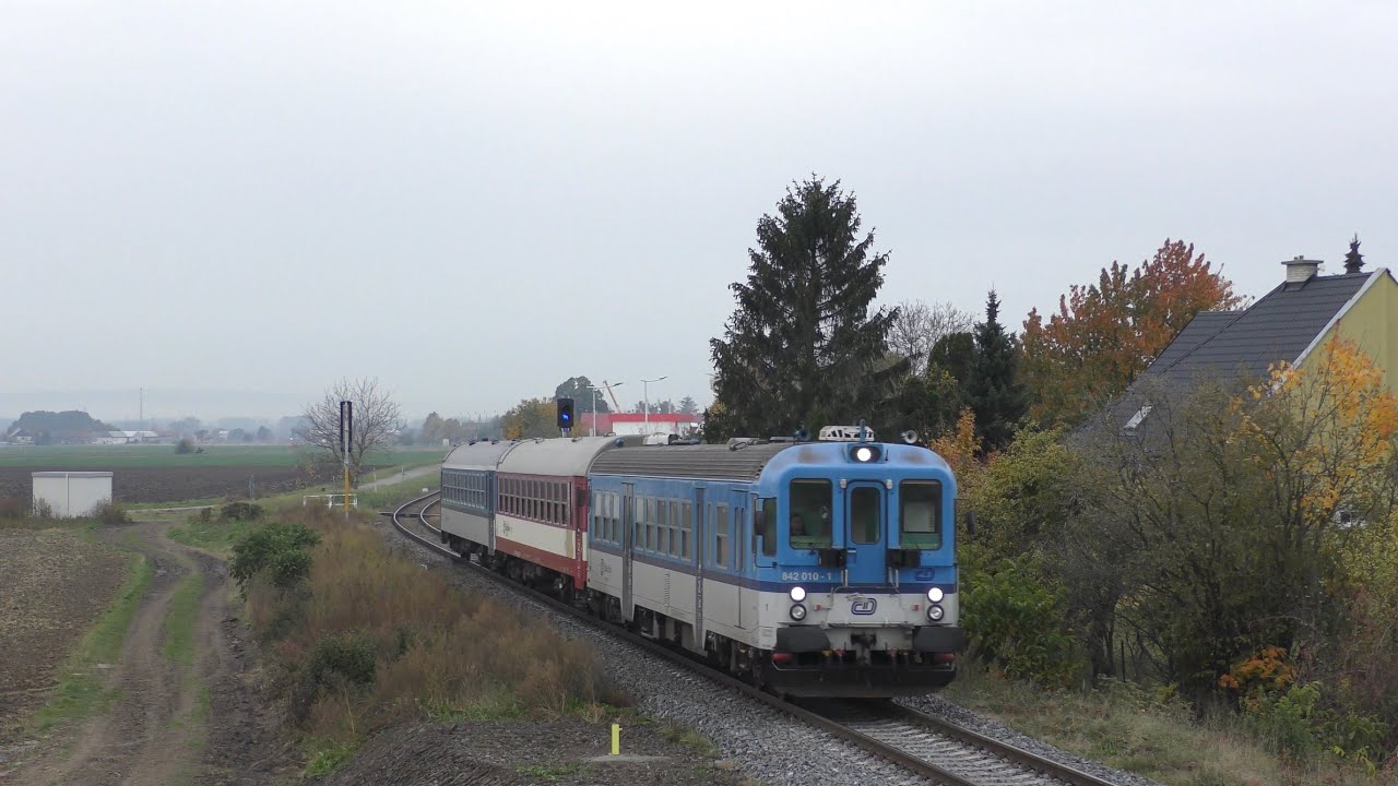 Motorový vůz 842 010 - 1 na spěšných vlacích Radhošť (R12)