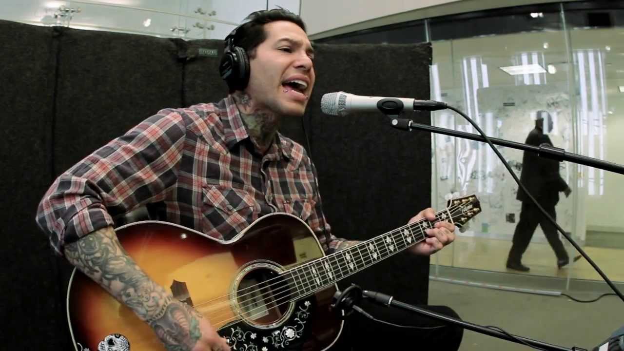 Snaproll Sessions - Mike Herrera (MxPx) - Olympia, WA [Acoustic from SiriusXM Studios]