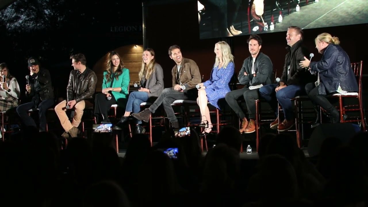 The Vampire Diaries Cast Reunion Panel on Zach Roerig's Start and Cast Trip