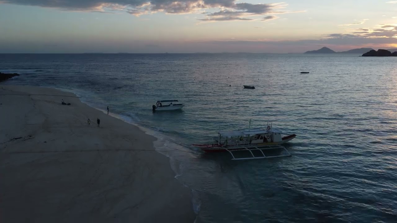 The Sunrise by the Ocean