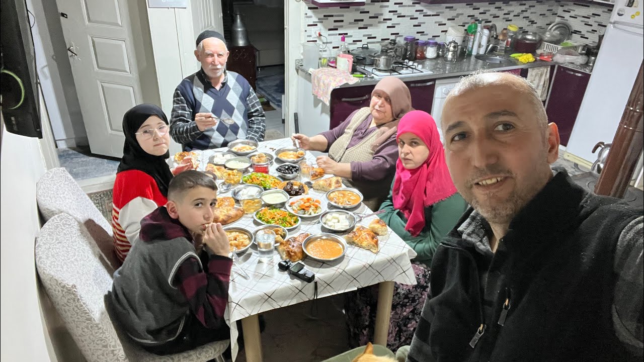 Ailecek iftar yemeği köy pide çocuklarla futbol maçı ne maç oldu ✅ ⚽️⚽️
