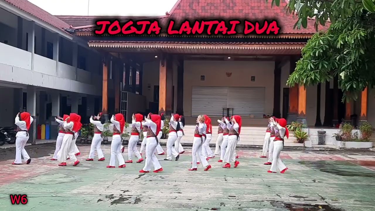 JOGJA LANTAI DUA LD | Beginner | Chor by Naura, Reni, Arien, Iin | Demo by Momsenna Dance