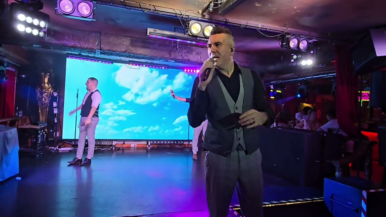 Take That Ultimate Experience (New Line Up),   Greatest Day