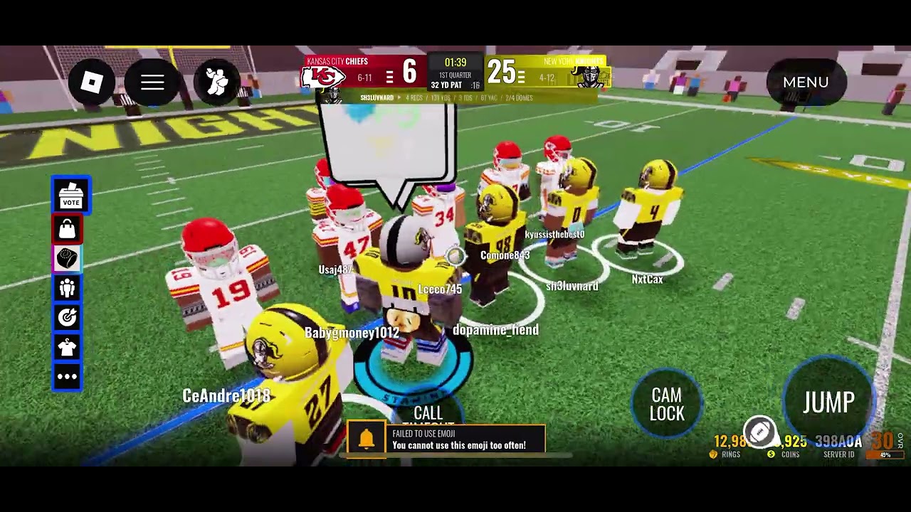 Playing NFL UNIVERSE FOOTBALL AND I PLAY QB for a lil bit