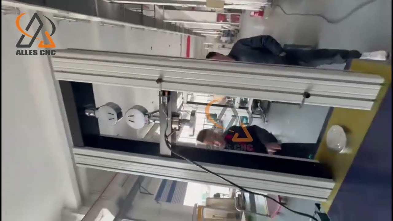 Microcomputer-controlled electronic universal testing machine