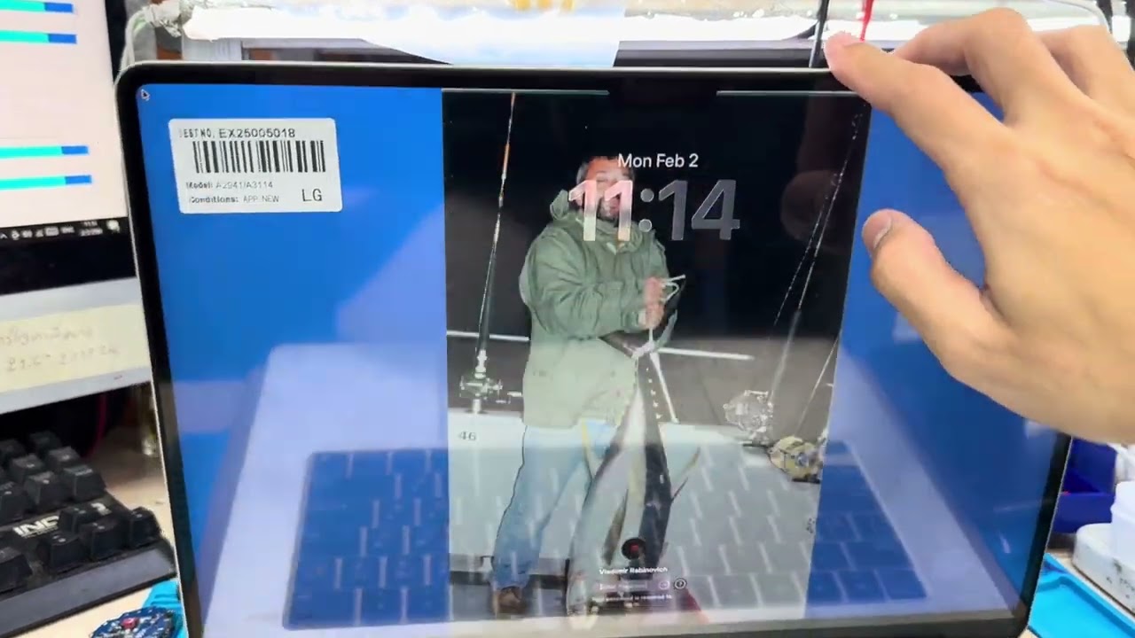 เปลี่ยนจอ LCD Macbook Air 15