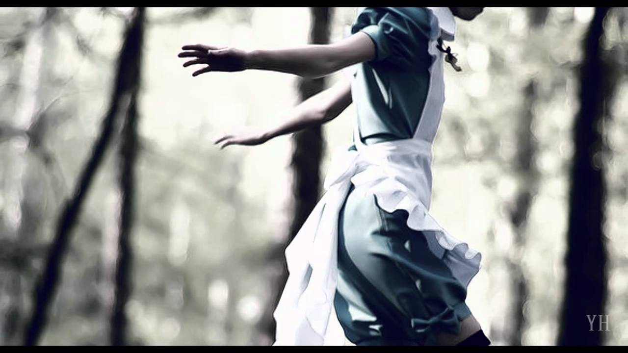 Ciel Phantomhive in Wonderland Cosplay MV