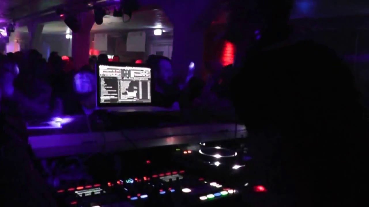 DJ Taucher vs. DJ Talla 2XLC Live Wasserturm 05.03.2016