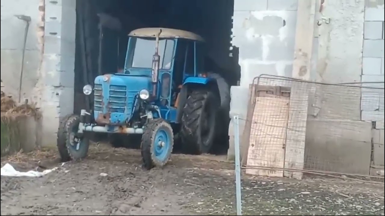 navážení senáže a překládání hnoje
