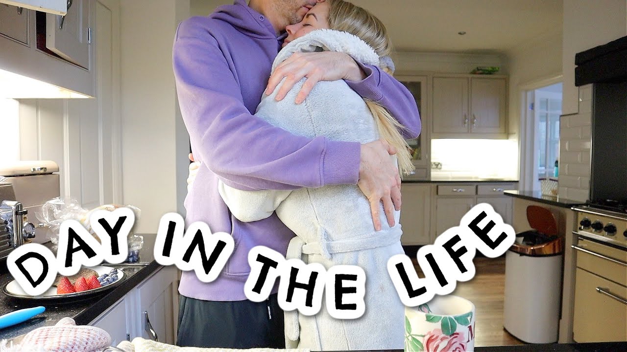 IT'S BEEN A LOT! SNOW, CLEANING, ALLERGY TREATMENT & DAY IN THE LIFE | Emily Norris AD