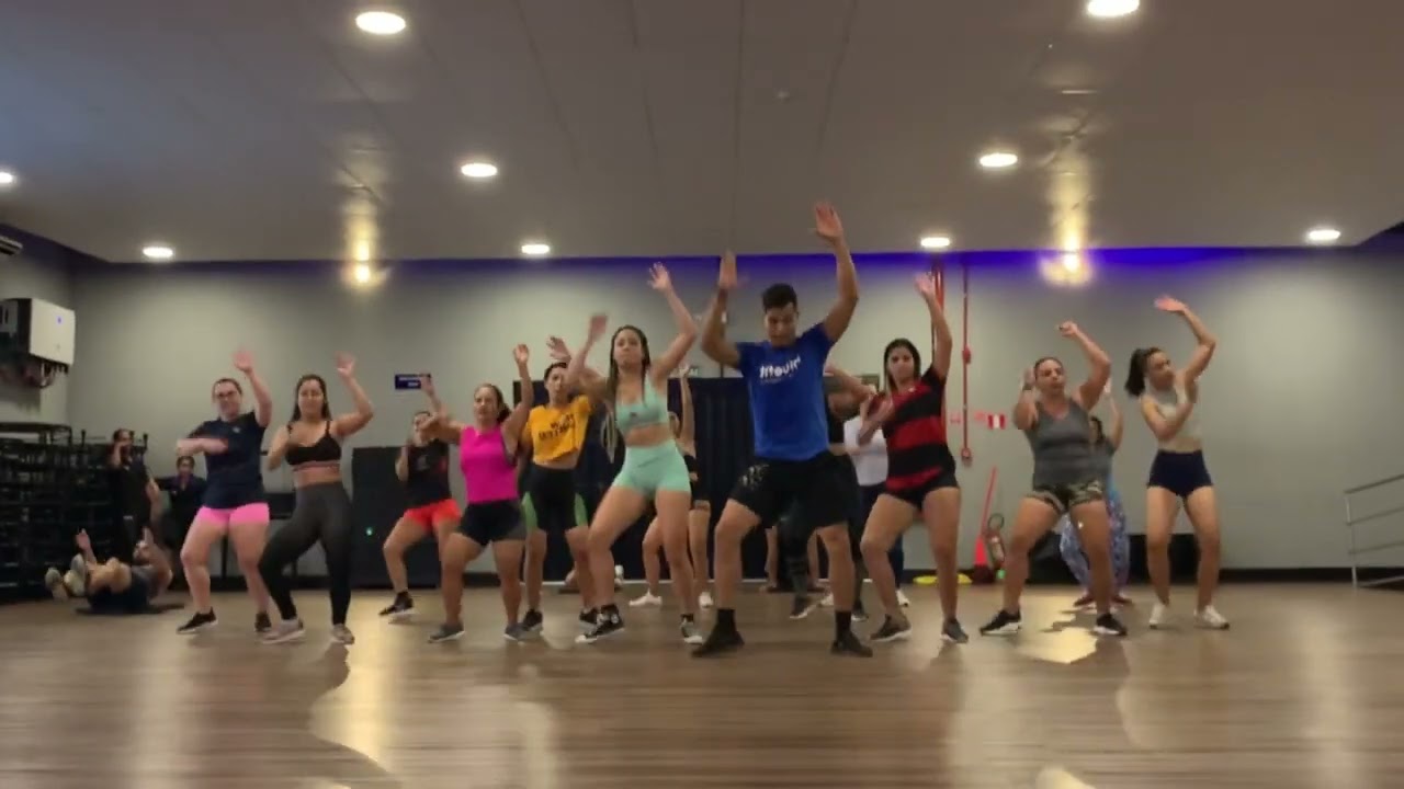 Aula de dança em casa - ritmos - você subia / pagobrega / ritmo mexicano / aquecimento das potrancas