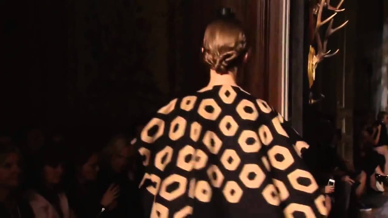 Valentino   Haute Couture Fall Winter 2013 2014